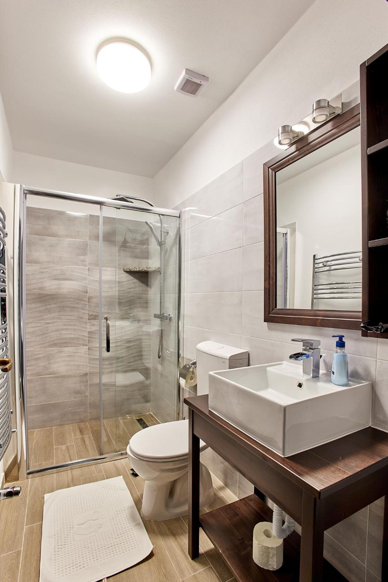 Отель Casa Alexandru - Locul In Care Te Simti Acasa Вишеу-де-Жос Экстерьер фото